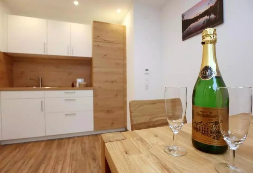 호텔 Ferienwohnungen Rebstock