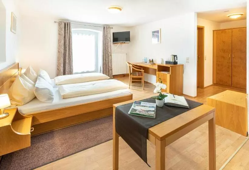 호텔 Landgasthof Zum Pflug