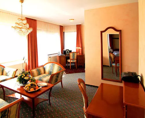 فندق Maasberg Therme