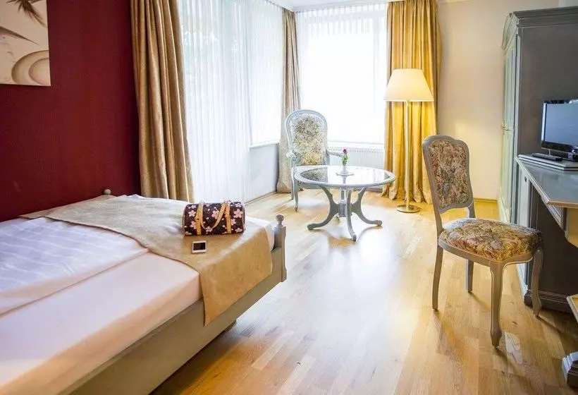 فندق Maasberg Therme