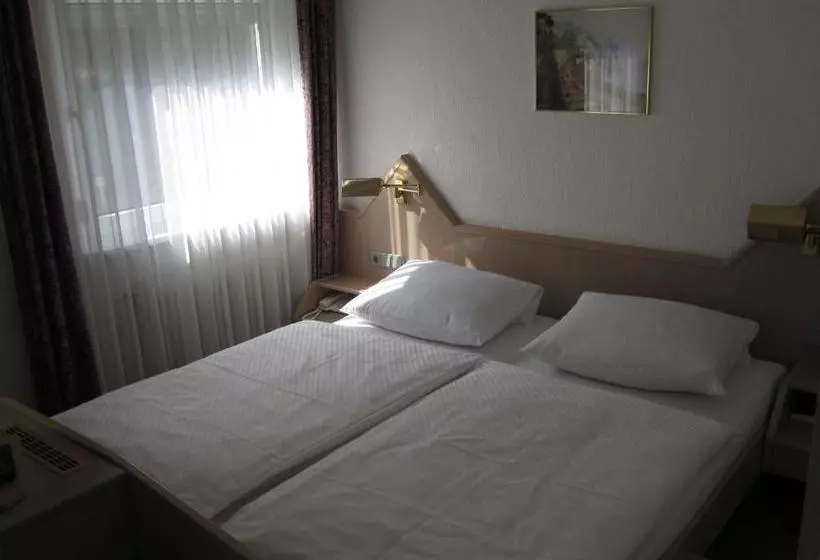 בית מלון כפרי Maifelder Hof