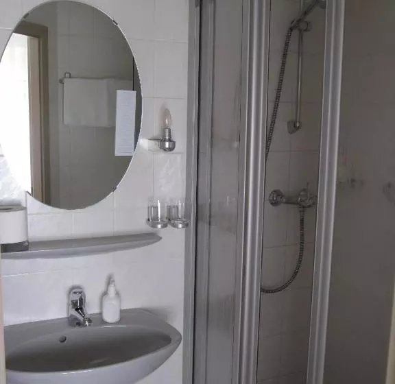 בית מלון כפרי Maifelder Hof