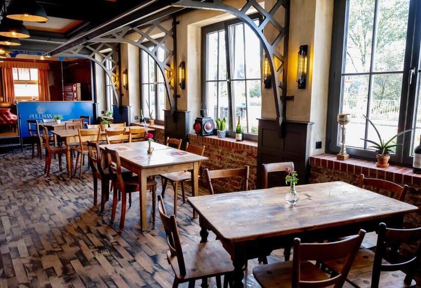 בית מלון כפרי Motorworld Inn