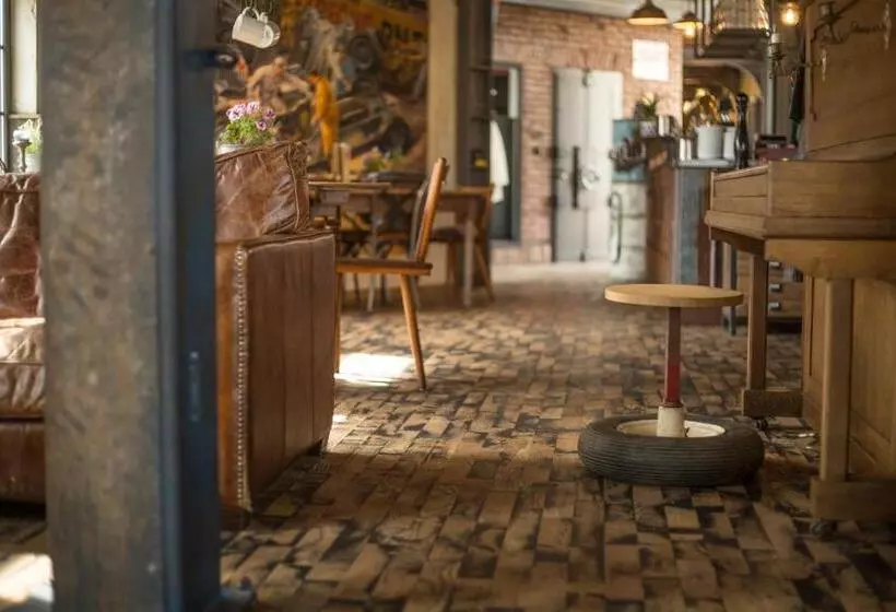 호텔 Motorworld Inn