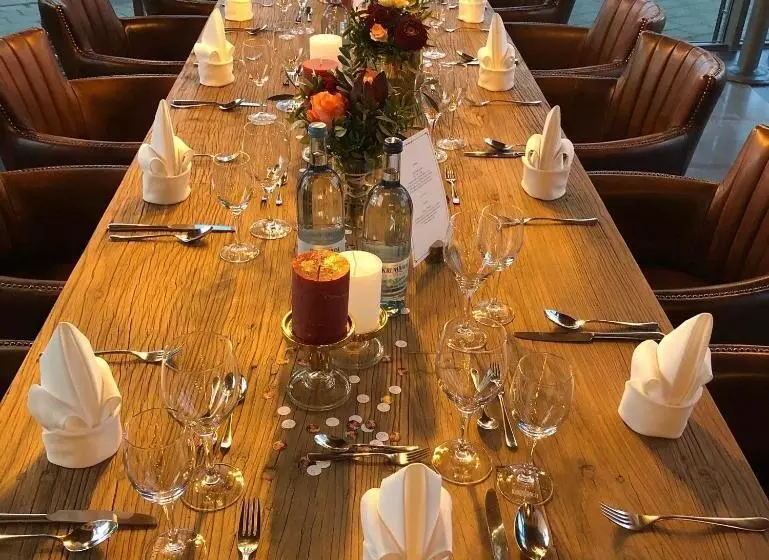 호텔 Motorworld Inn