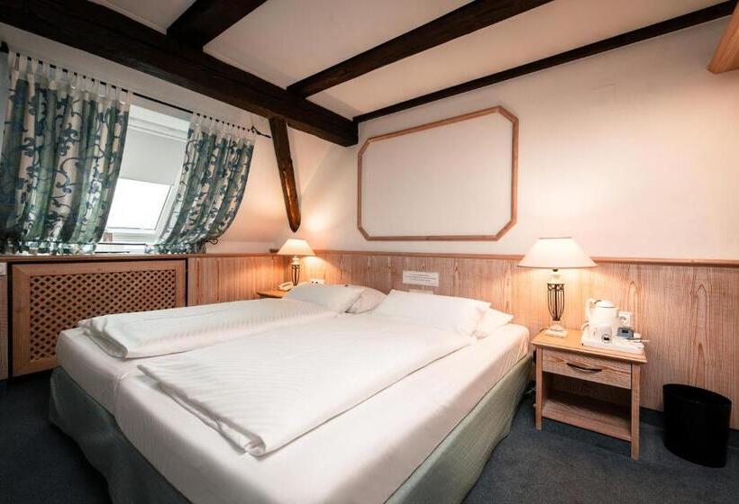 فندق & Restaurant Ochsen Merklingen