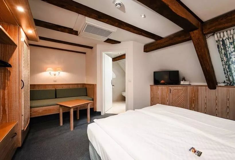 호텔 & Restaurant Ochsen Merklingen