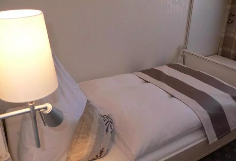 בית מלון כפרי Restaurant Arneggers Adler