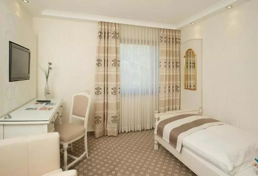 בית מלון כפרי Restaurant Arneggers Adler