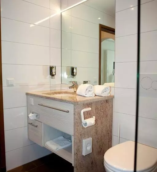 בית מלון כפרי Restaurant Arneggers Adler