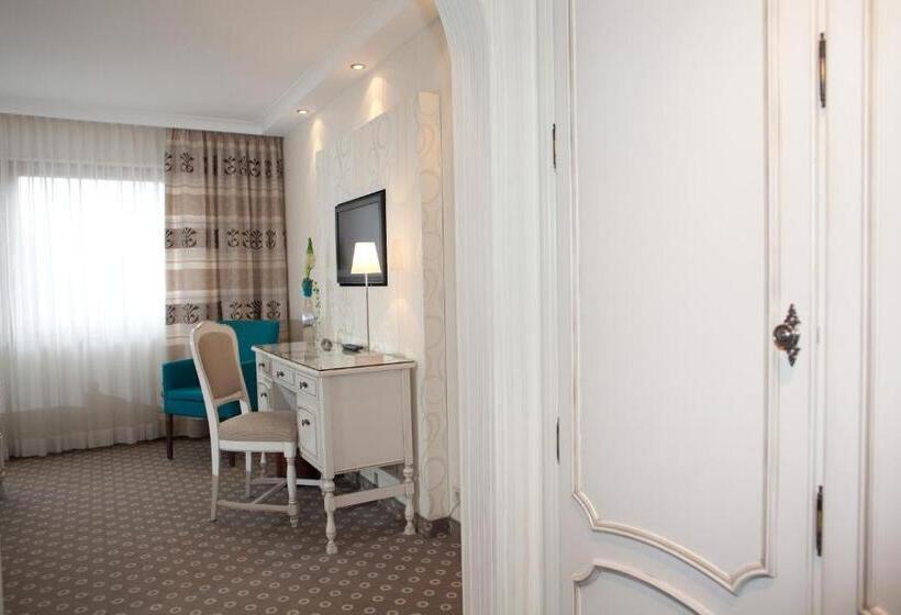 Hotel Restaurant Arneggers Adler