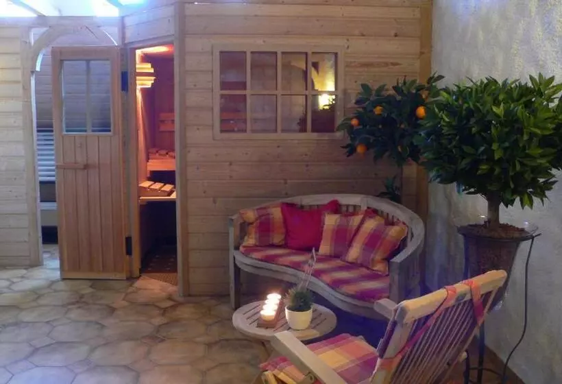 בית מלון כפרי Restaurant Arneggers Adler