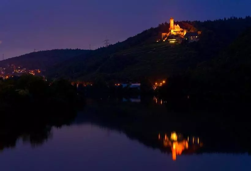 בית מלון כפרי Restaurant Burg Hornberg