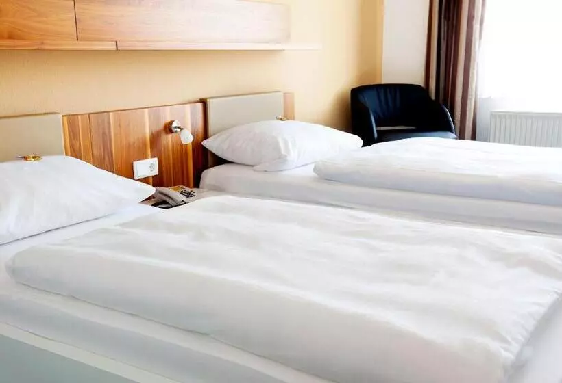 فندق & Restaurant Ernst