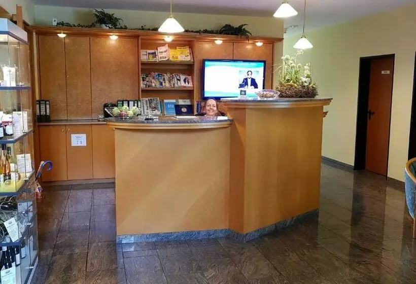 בית מלון כפרי & Restaurant Fricke