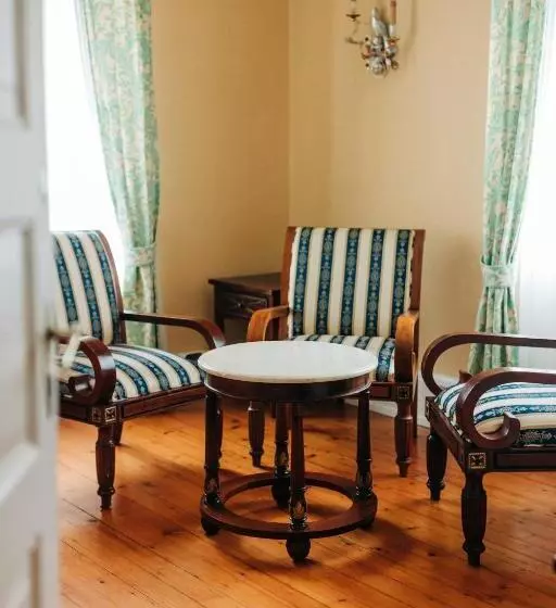 בית מלון כפרי Schloss Neckarbischofsheim