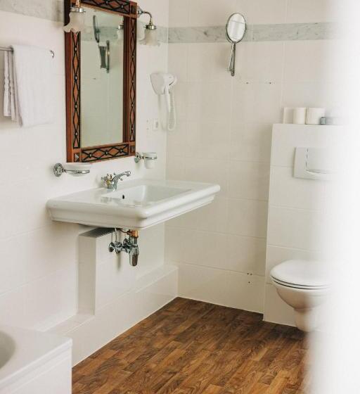 호텔 Schloss Neckarbischofsheim