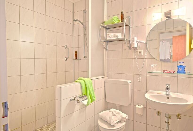 Отель Waldachtal