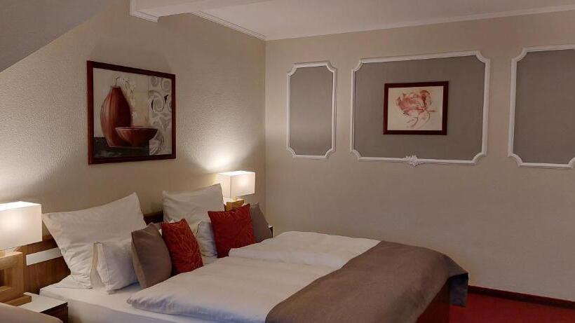 Отель Weiße Taube