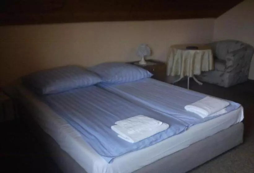 בית מלון כפרי Zur Küferschenke