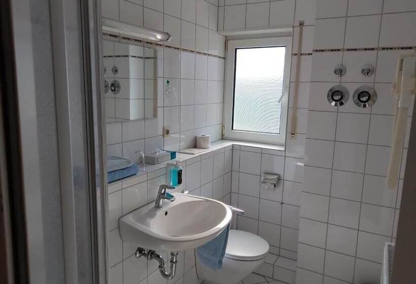 پانسیون Gasthaus Zum Engel