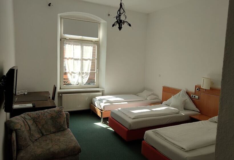 پانسیون Gasthaus Zum Engel