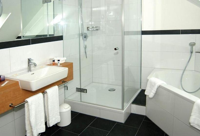 膳宿费 Landgasthof  Löwen