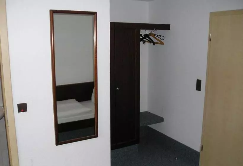 膳宿费 Weißes Rössel