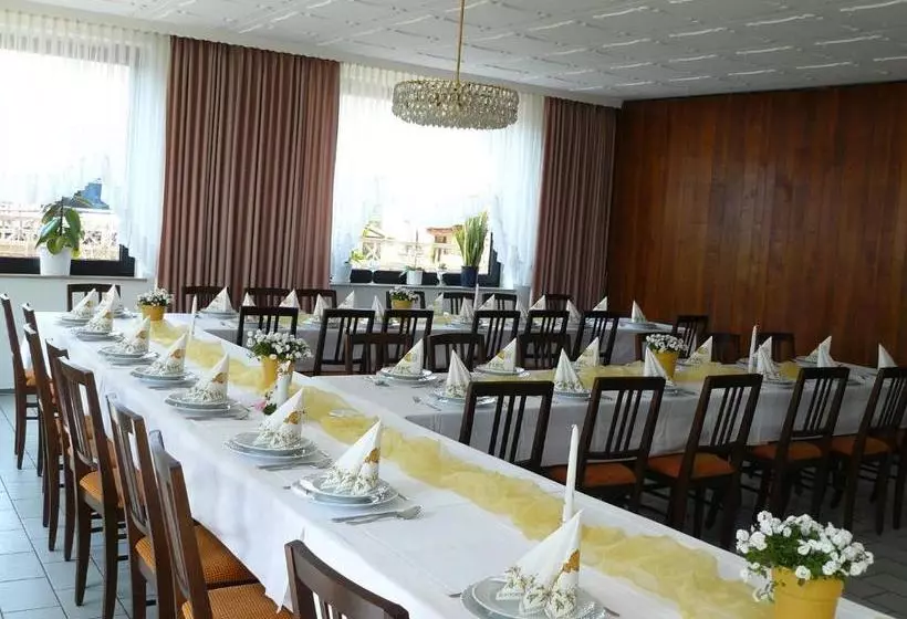 膳宿费 Weißes Rössel