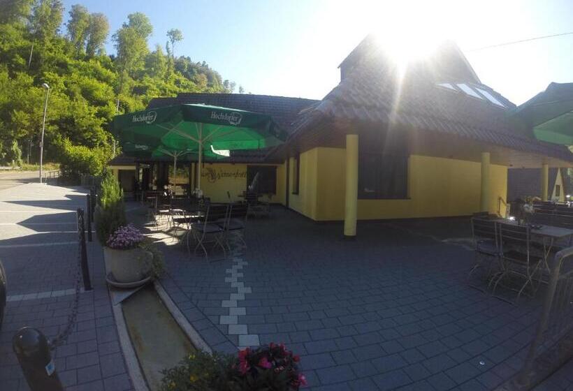 Pensão Zum Wasserfall Garni