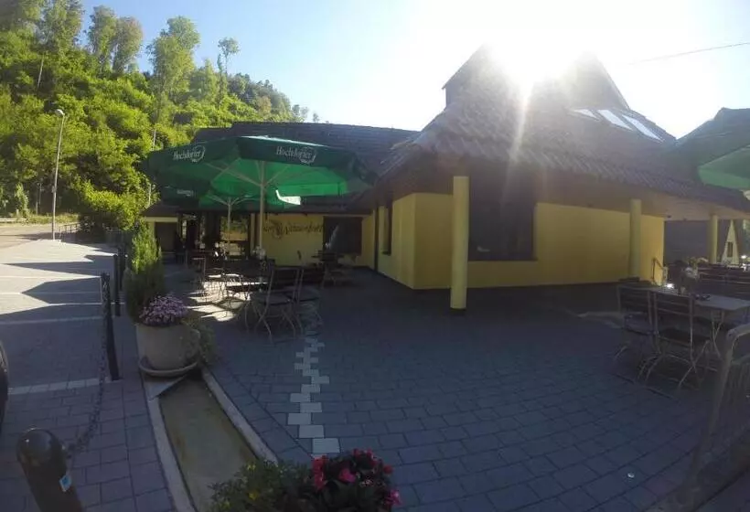 膳宿费 Zum Wasserfall Garni