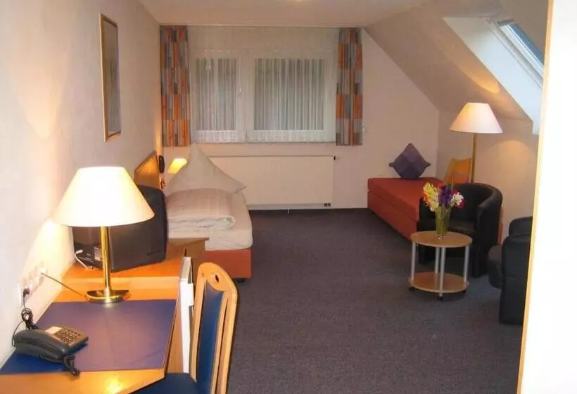 膳宿费 Zum Wasserfall Garni