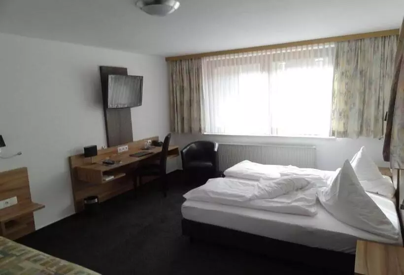 膳宿费 Zum Wasserfall Garni