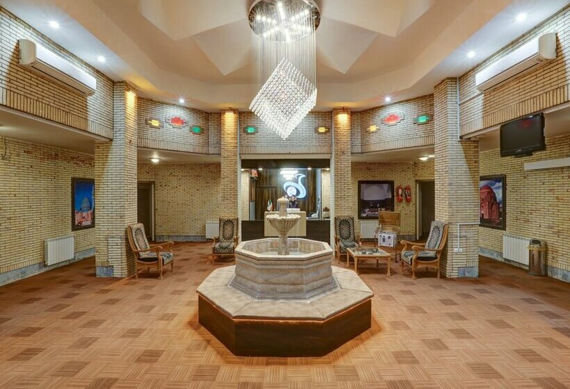 Tourist Hotel Kerman 2