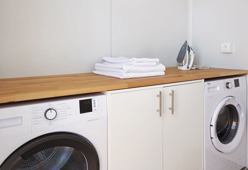 Apartamentos Metrópolis Sevilla