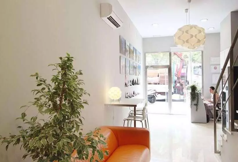 Dormavalencia Hostel