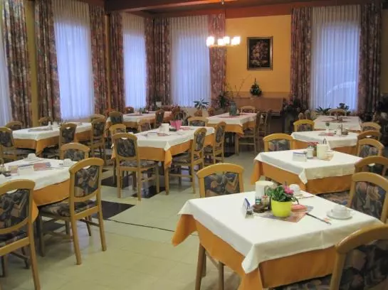 Hotelli Gasthof Friedl