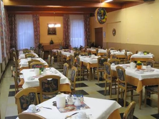 Hotelli Gasthof Friedl