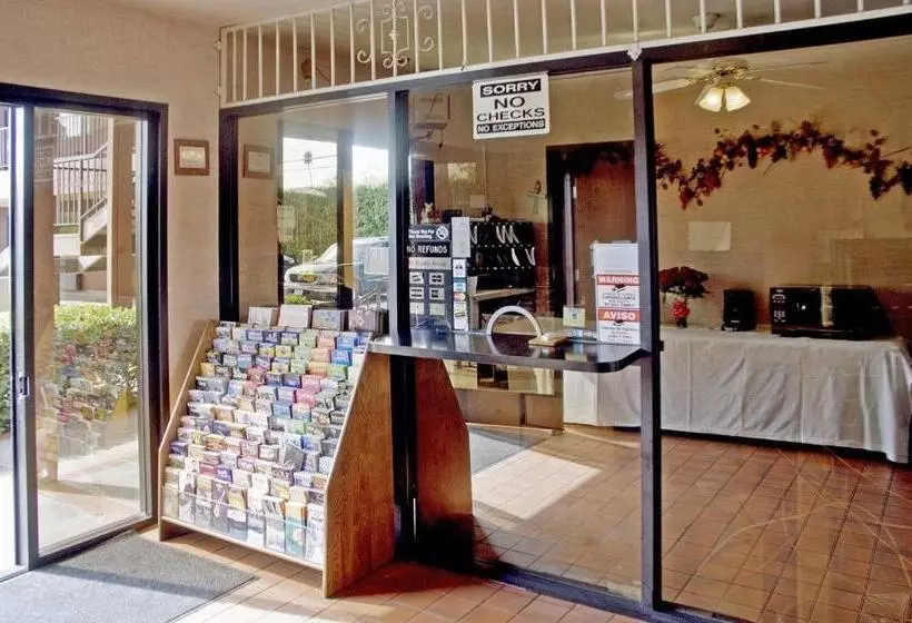 בית מלון כפרי Americas Best Value Inn & Suites Los Angeles Downtown Sw