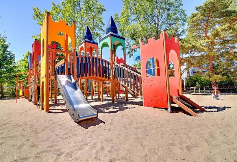 בית מלון כפרי Astor