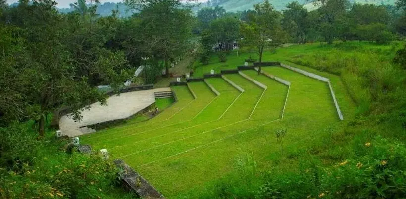 هتل Green Berg Holiday Resorts