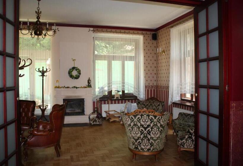 فندق Ośrodek Wypoczynkowy Rapsodia