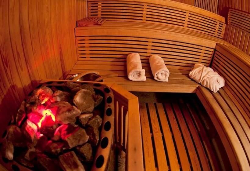 فندق Park Rekreacyjno Biznesowy Las Woda