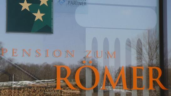 ベッドアンドブレックファースト Pension Zum Römer