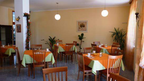 ベッドアンドブレックファースト Pension Zum Römer