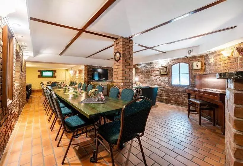 ホテル Pod Zamkiem