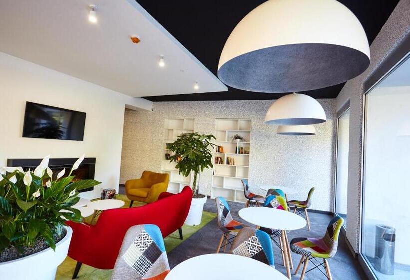 فندق Przedwiośnie