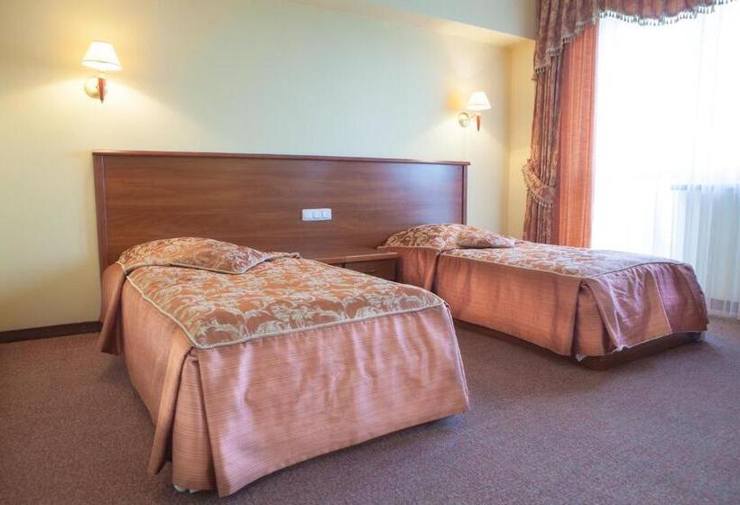 فندق Przedwiośnie