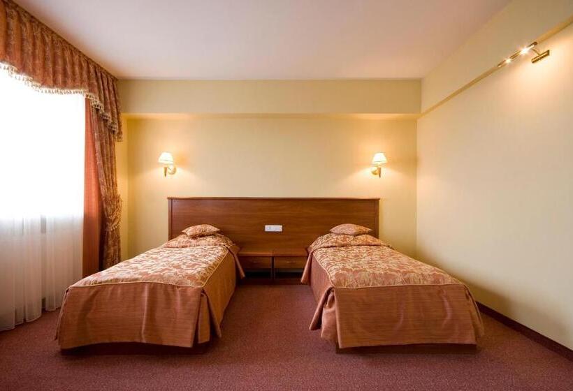 فندق Przedwiośnie