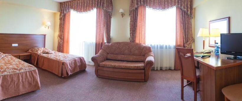 فندق Przedwiośnie